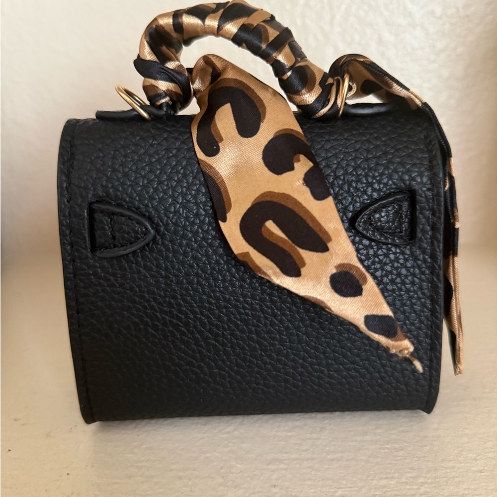 NWT Elegant Black Faux pebbled leather mini Handbag with Gold Accents - Picture 4 of 6